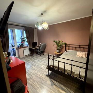 Богдана-Ігора Антонича вул., 4