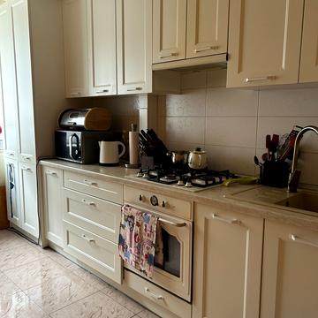 Гетьмана Павла Полуботка вул., 17