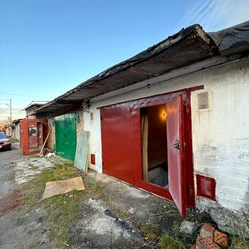 Західно-Окружна вул., 1