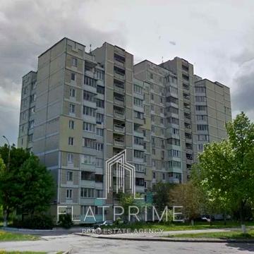 Підлісна вул., 6