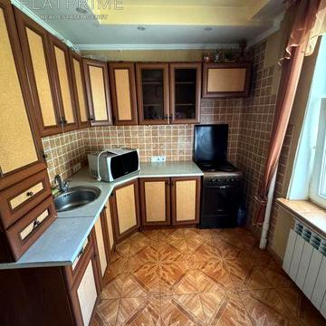 Чорнобильська вул., 21