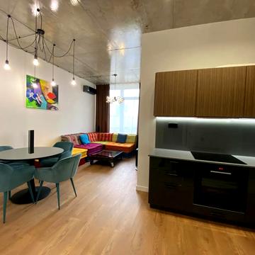 Жилянська вул., 68