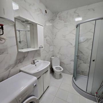 Дмитра Павличка вул., 33