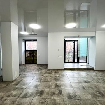 Кравчука вул., 15