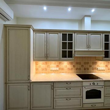 Академіка Філатова вул., 2/1