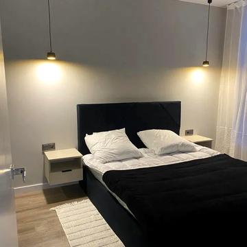 Героїв Майдану вул., (Будинок 1)