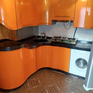 Супутників вул., 9