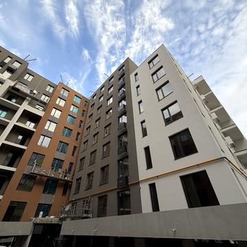 Героїв Майдану вул., (Будинок 6)