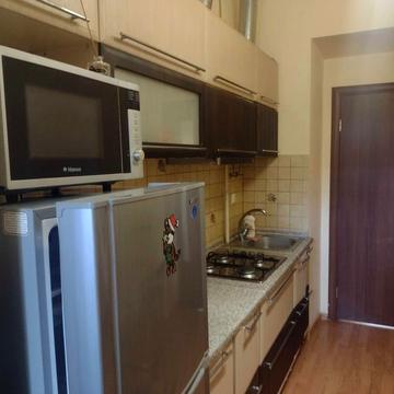 Шпитальна вул., 10