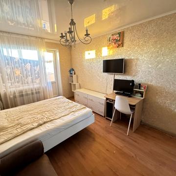 Героїв України просп. (Героїв Сталінграду), 105