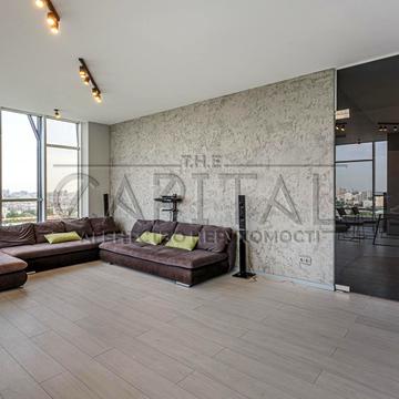 Авіаконструктора Антонова вул., 2-Б