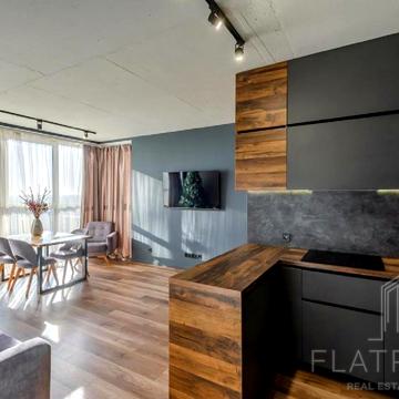 Академіка Заболотного вул., 15-В