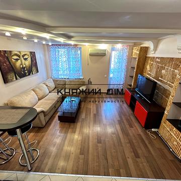 Полярна вул., 8-Е