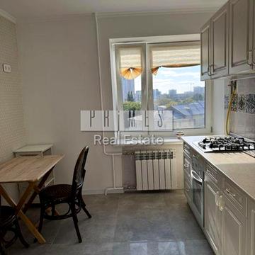 Лесі Українки бульв., 28-А