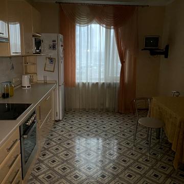 Миколи Бажана просп., 36