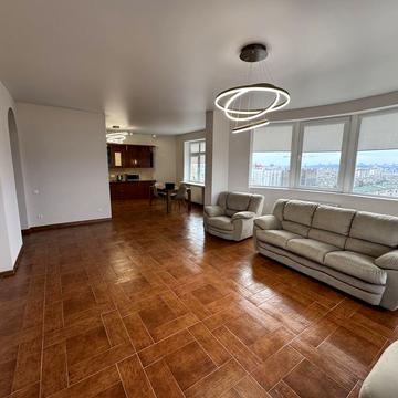 Левка Лукяненка вул. (Маршала Тимошенка), 21к2