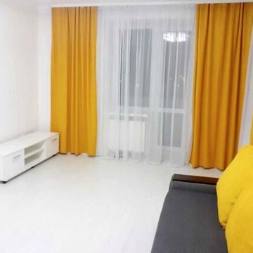 Коновальця вул., 19