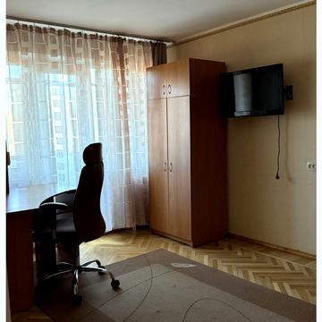 Академіка Філатова вул., 31