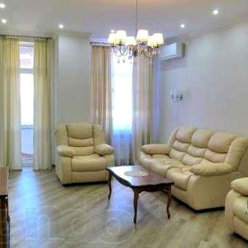 Лесі Українки бульв., 7-А