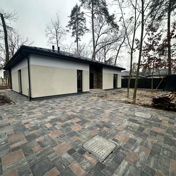 Курортна, 98е