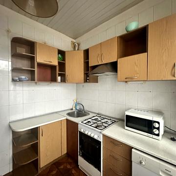 Володимира Вернадського вул. (Дзержинського), 16