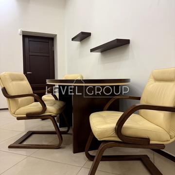 Шовковична вул., 18-Б