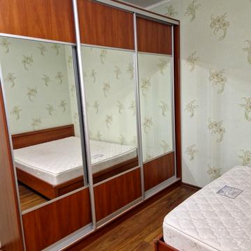 Петра Калнишевського вул. (Михайла Майорова), 7