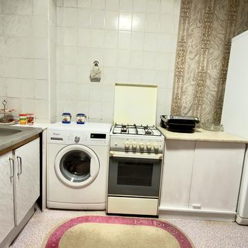 Миколи Василенка вул., 13