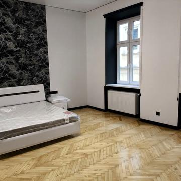 Лесі Українки вул., 20