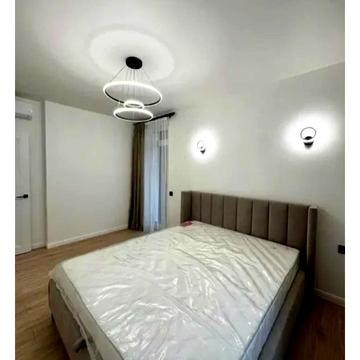 Роксоляни вул., 30