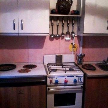 Межова вул., 4