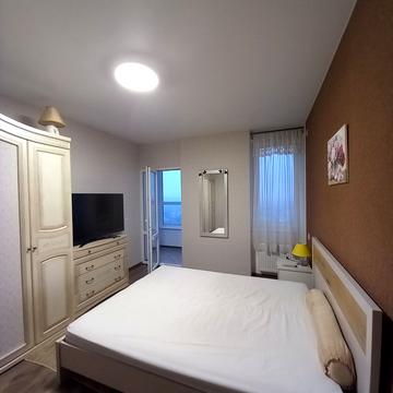 Петропавлівська вул., (Будинок)