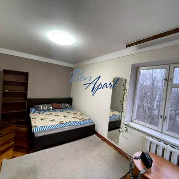 Івана Виговського вул. (Маршала Гречка), 8-А