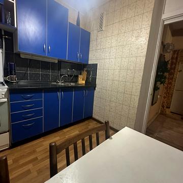 Вацлава Гавела бульв. (Івана Лепсе), 81