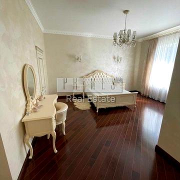 Ватутіна пров., 1а