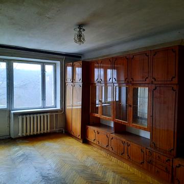 Новопирогівська вул., 33