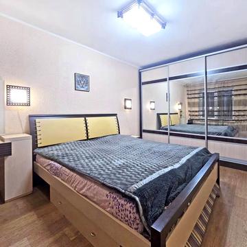 Миру просп., 13