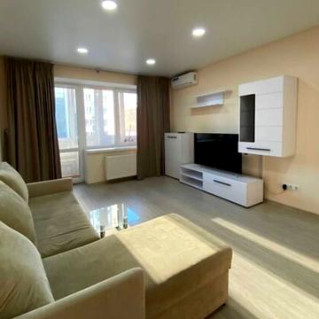 Шовковична вул., 48