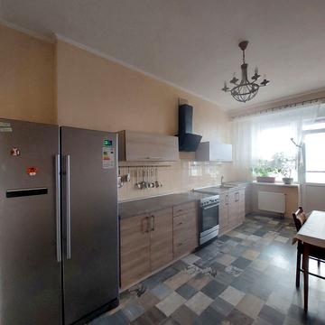 Незалежності вул., 8Б