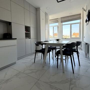 Юнацька вул., 6