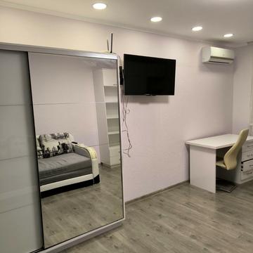 Вишняківська вул., 3