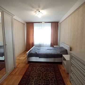 Жуля Верна бульв. (Ромена Роллана), 5/8