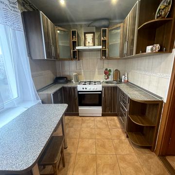 Володимира Українця вул., 3