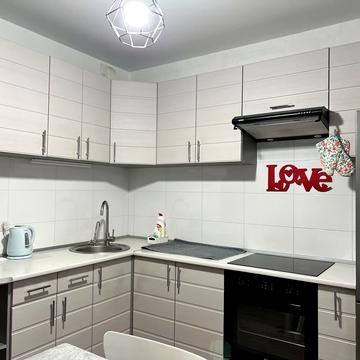 Бориса Гмирі вул., 12-Б