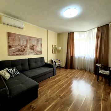 Воскресенська вул., 12-А