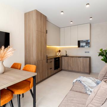 Незалежності України вул., 19-Б