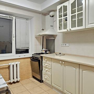 Васильківська вул., 47к1