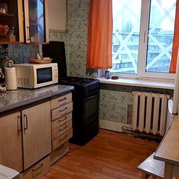 Борщагівська вул., 8