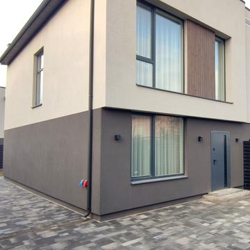 Авіаторів вул., 60