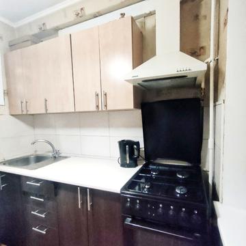 Йорданська вул. (Лайоша Гавро), 4